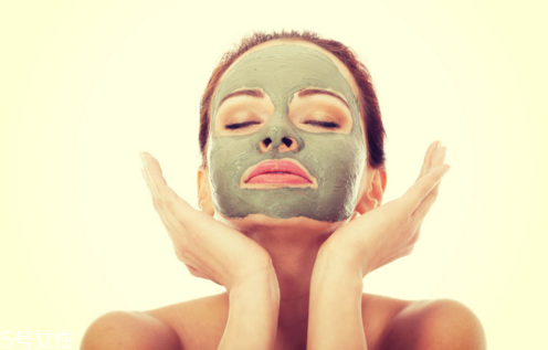 脖子長痘痘怎么辦 教你脖子護(hù)理方法 脖子長痘痘怎么辦 教你脖子護(hù)理方法