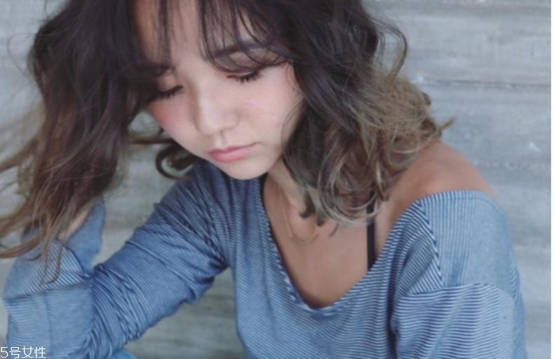 暖黃皮適合什么發(fā)色 護發(fā)染發(fā)知識全解答