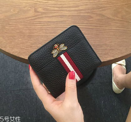 錢包里放照片好嗎？錢包里放照片的意義