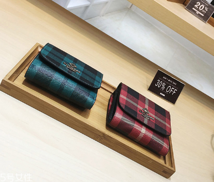 錢包需要經(jīng)常換嗎？錢包更換的時間間隔