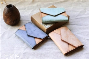 錢包弄上油漬怎么清洗？錢包上的油漬清洗方法