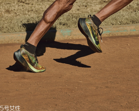 耐克3d打印跑步鞋怎么樣？nike zoom vaporfly elite flyprint評(píng)測(cè)