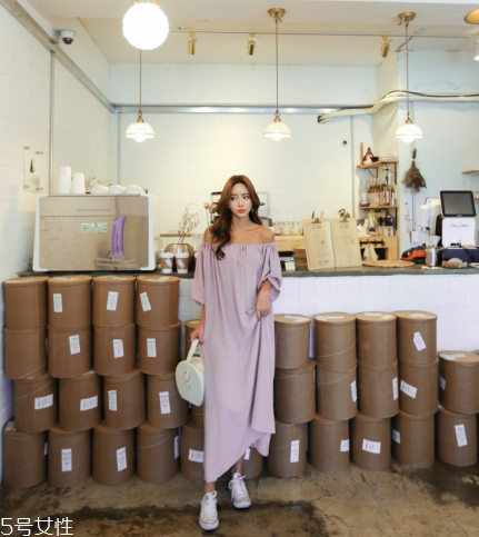 一字肩連衣裙怎么搭配？一字肩連衣裙搭配圖片