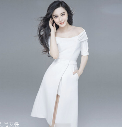 一字肩連衣裙怎么搭配？一字肩連衣裙搭配圖片