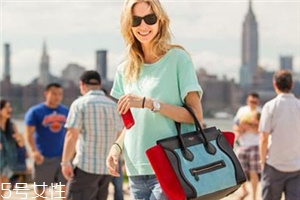 綠色短袖怎么搭配？綠色短袖搭配技巧