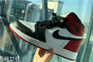 aj 1黑腳趾多少錢？aj 1黑腳趾市場價格