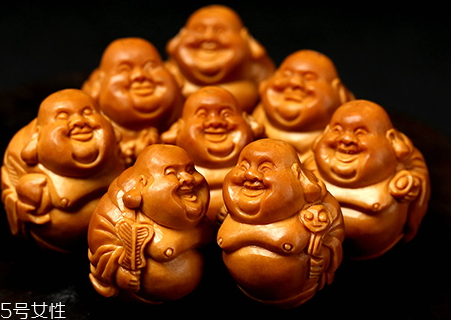 橄欖核可以帶脖子上嗎 為什么有人喜歡戴橄欖核 橄欖核可以帶脖子上嗎 為什么有人喜歡戴橄欖核