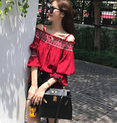 肩膀不好看穿什么衣服？適合肩型不好的穿搭推薦