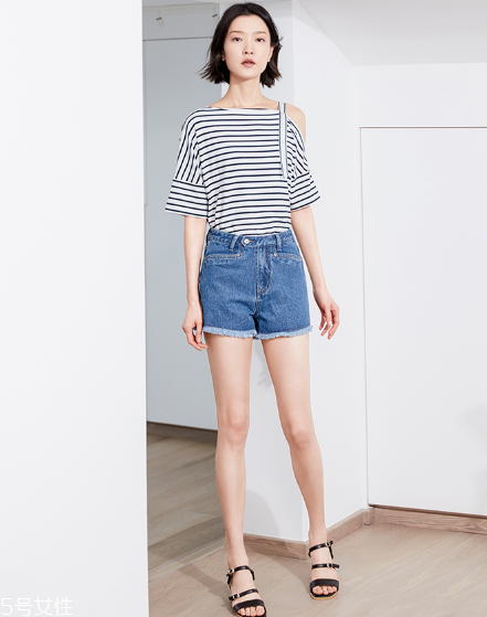 肩膀不好看穿什么衣服？適合肩型不好的穿搭推薦