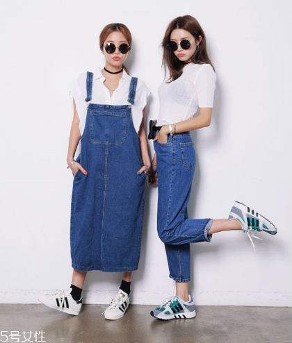 背帶裙配什么鞋子好看？背帶裙搭配鞋子技巧
