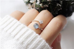 925銀能用酒精擦嗎？925銀用酒精擦好嗎