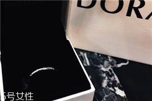 925銀可以沾水嗎？925銀能碰水嗎