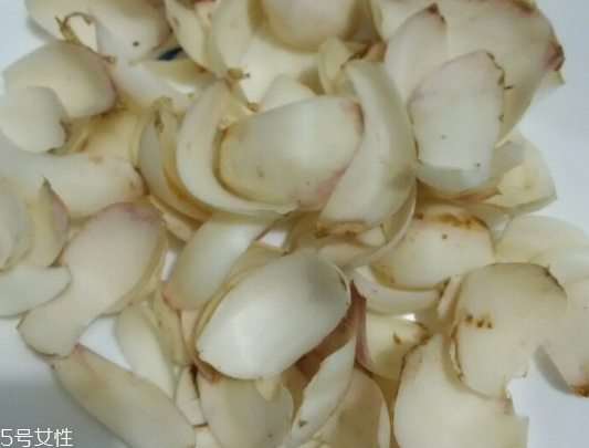 新鮮百合可以燉藕嗎？新鮮百合燉藕好吃嗎？