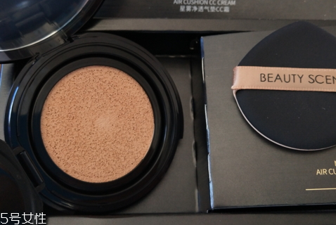 美顏秘笈星霧凈透氣墊CC霜多少錢(qián) 美顏秘笈氣墊CC霜用法 美顏秘笈星霧凈透氣墊CC霜多少錢(qián) 美顏秘笈氣墊CC霜用法