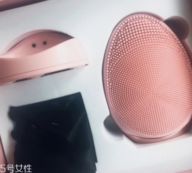 deerma德?tīng)柆斒鞘裁磁谱樱康聽(tīng)柆斒悄膰?guó)的