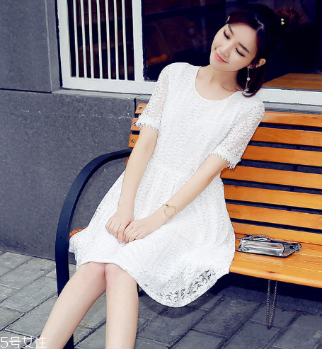 連衣裙什么顏色好看？連衣裙選什么顏色好