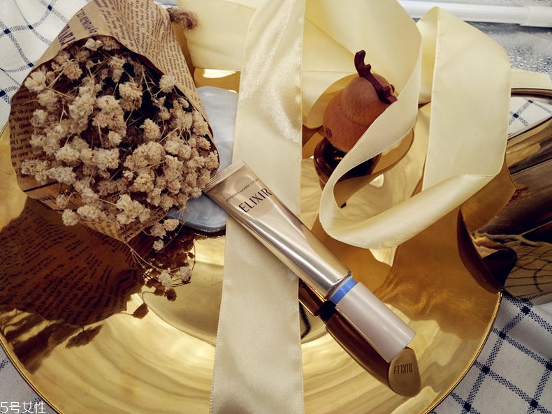 怡麗絲爾眼唇精華真的能淡紋嗎 elixir眼唇霜9周實測