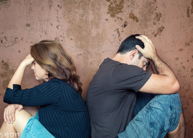 女生討厭男生哪些行為 和女朋友吵架不能做哪些事 女生討厭男生哪些行為 和女朋友吵架不能做哪些事