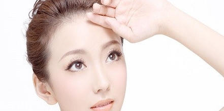 怎么預(yù)防春季臉上過敏 春季護(hù)膚小常識(shí)