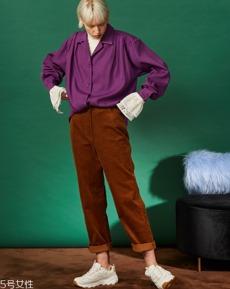 紫色服裝怎么搭配好看？紫色服裝穿搭技巧