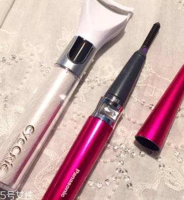 睫毛卷翹器怎么用？睫毛卷翹器使用注意事項(xiàng)