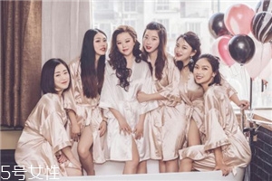 睡衣腰帶怎么系？睡衣腰帶常見(jiàn)系法