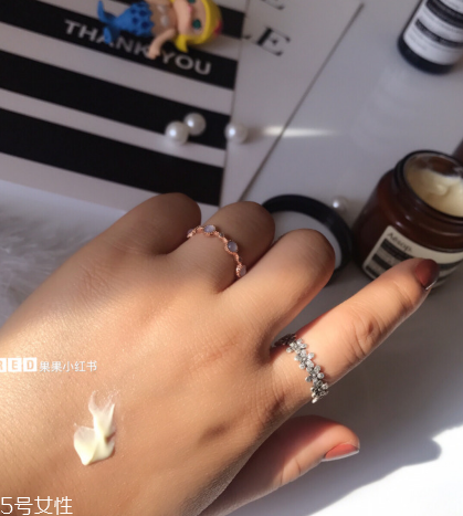 aesop伊索櫻草保濕霜和蜜柑水潤乳哪個好 aesop伊索櫻草保濕霜和蜜柑水潤乳哪個好