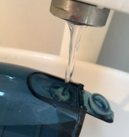 沖牙器和電動(dòng)牙刷哪個(gè)好？沖牙器和電動(dòng)牙刷對(duì)比