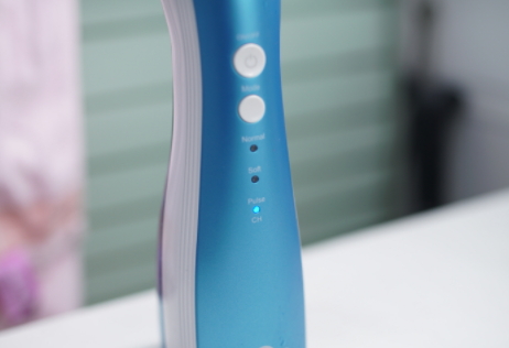 沖牙器和電動(dòng)牙刷哪個(gè)好？沖牙器和電動(dòng)牙刷對(duì)比