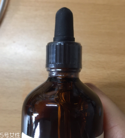 伊索無油精華和蜜柑水潤(rùn)乳好用嗎 伊索無油和蜜柑是絕配