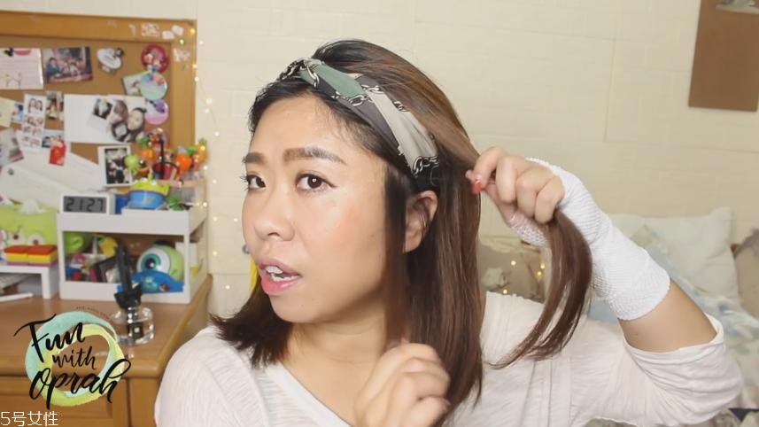 扎馬尾怎么帶發(fā)帶 怎么用發(fā)帶扎馬尾 扎馬尾怎么帶發(fā)帶 怎么用發(fā)帶扎馬尾