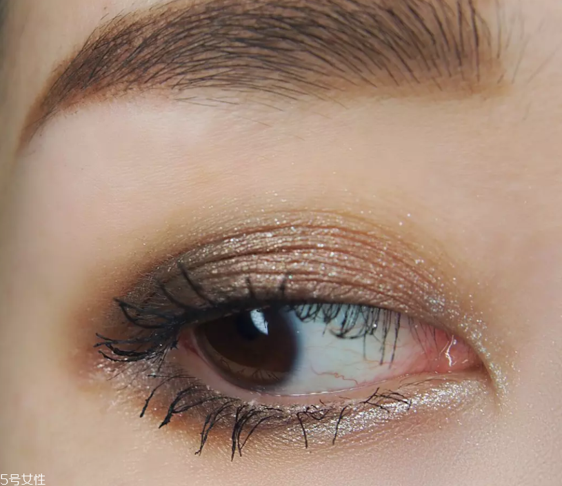 眼影蜜怎么用 眼影蜜超簡單畫法 眼影蜜怎么用 眼影蜜超簡單畫法
