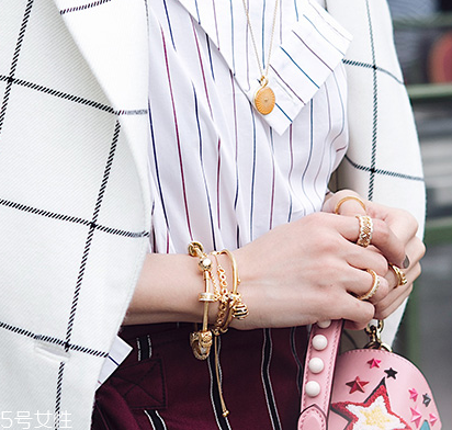 潘多拉小蜜蜂手鏈多少錢？潘多拉小蜜蜂手鏈價格