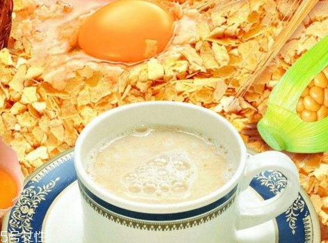 麥片和雞蛋能一起吃嗎 麥片沖雞蛋的功效 麥片和雞蛋能一起吃嗎 麥片沖雞蛋的功效