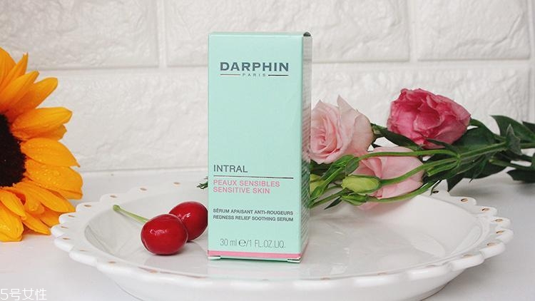 darphin多效舒緩精華液敏感肌能用嗎？油皮能用嗎？