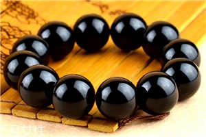 黑瑪瑙手串多少顆？黑瑪瑙手串顆數(shù)講究