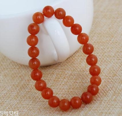 瑪瑙可以和銀一起戴嗎？瑪瑙和銀戴在一起的影響