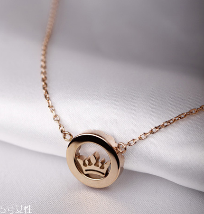 項(xiàng)鏈?zhǔn)亲憬疬€是k金好？項(xiàng)鏈買足金還是k金