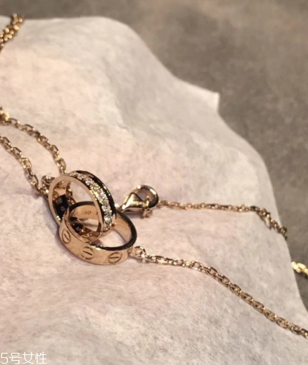 項(xiàng)鏈為什么會(huì)變黑？項(xiàng)鏈變黑的原因