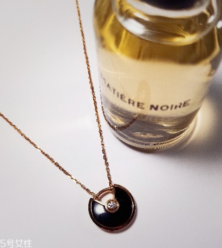 項(xiàng)鏈一般多少克合適？項(xiàng)鏈買多少克的最好