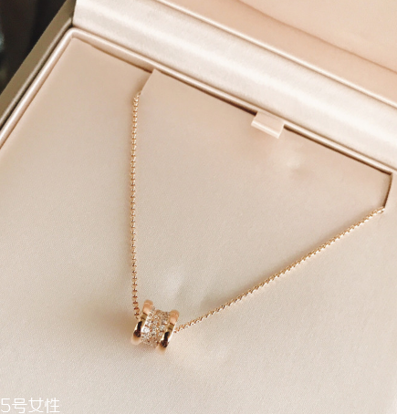 項鏈au750什么意思？項鏈au750代表什么