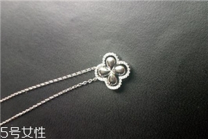 項(xiàng)鏈s925是銀還是白金？項(xiàng)鏈s925屬于白金還是銀