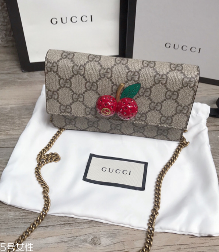 gucci櫻桃包尺寸多大？gucci櫻桃鏈條包尺寸