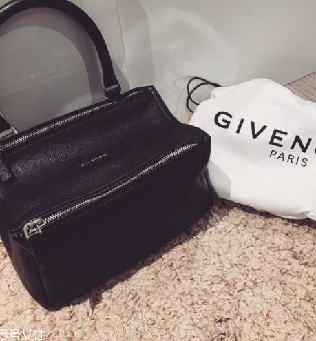 紀梵希潘多拉盒子包多少錢？紀梵希潘多拉盒子包價格