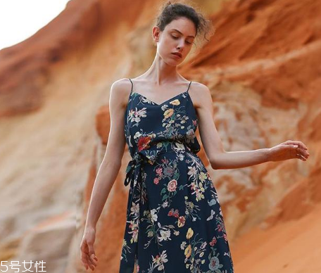 內(nèi)衣外穿怎么搭配？內(nèi)衣外穿搭配技巧