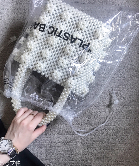 shrimps珍珠包多少錢(qián)？shrimps珍珠包包價(jià)格