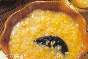 腋下出汗怎么辦 如何解決狐臭問題 腋下出汗怎么辦 如何解決狐臭問題