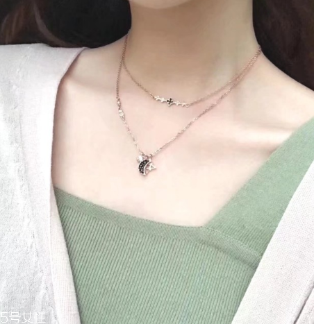 項(xiàng)鏈?zhǔn)裁床馁|(zhì)好？項(xiàng)鏈選哪種材質(zhì)好