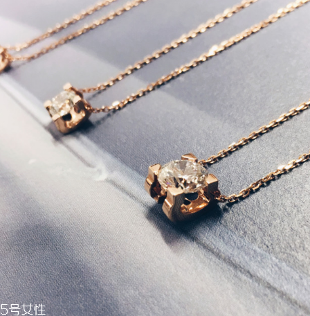 項鏈?zhǔn)裁搭伾每?？項鏈顏色怎么選擇