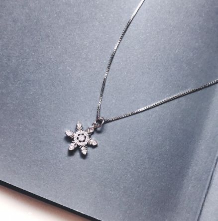 項(xiàng)鏈戴久了會(huì)變黑嗎？項(xiàng)鏈時(shí)間長了會(huì)變黑嗎